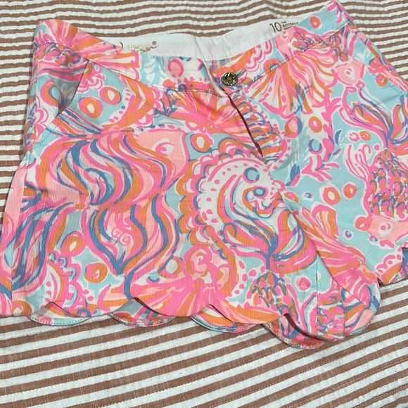 LILLY PULITZER The Buttercup Short in Pink Pout Too Much Bubbly Scalloped Sz 10 - Picture 11 of 15